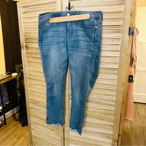 Guess Women's Ankle-Length Denim Jeans